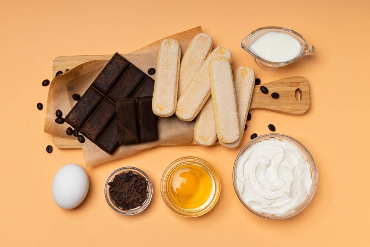 ilustrasi bahan-bahan untuk membuat tiramisu