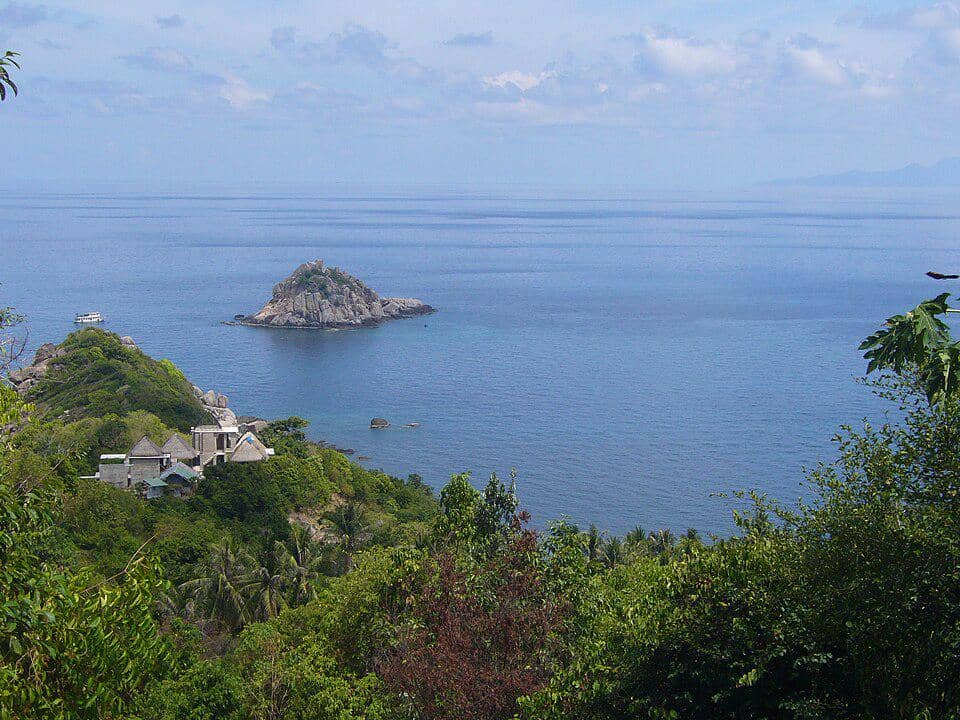 potret pemandangan laut dari Shark Island