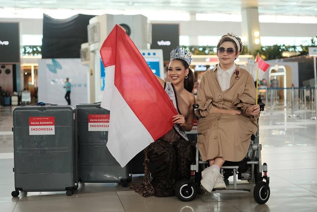 potret keberangkatan Salma Ranggita ke ajang Miss Cosmo 2025