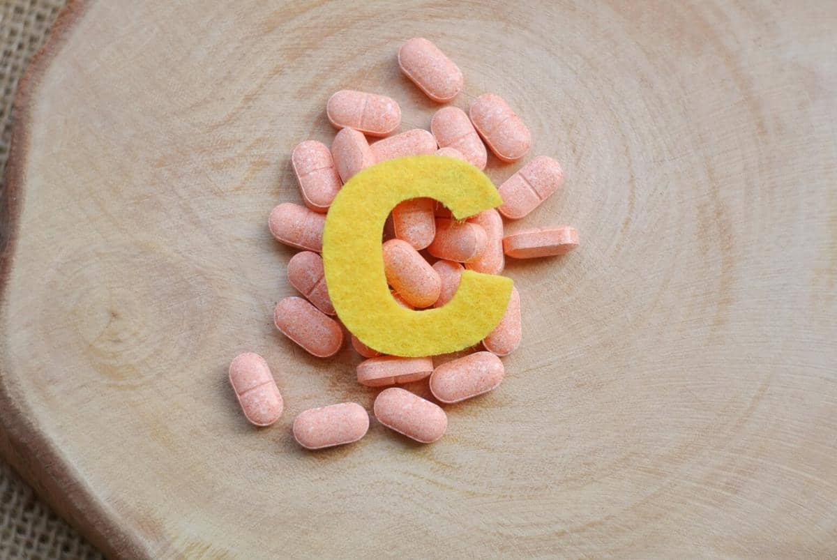 Ilustrasi suplemen vitamin C.
