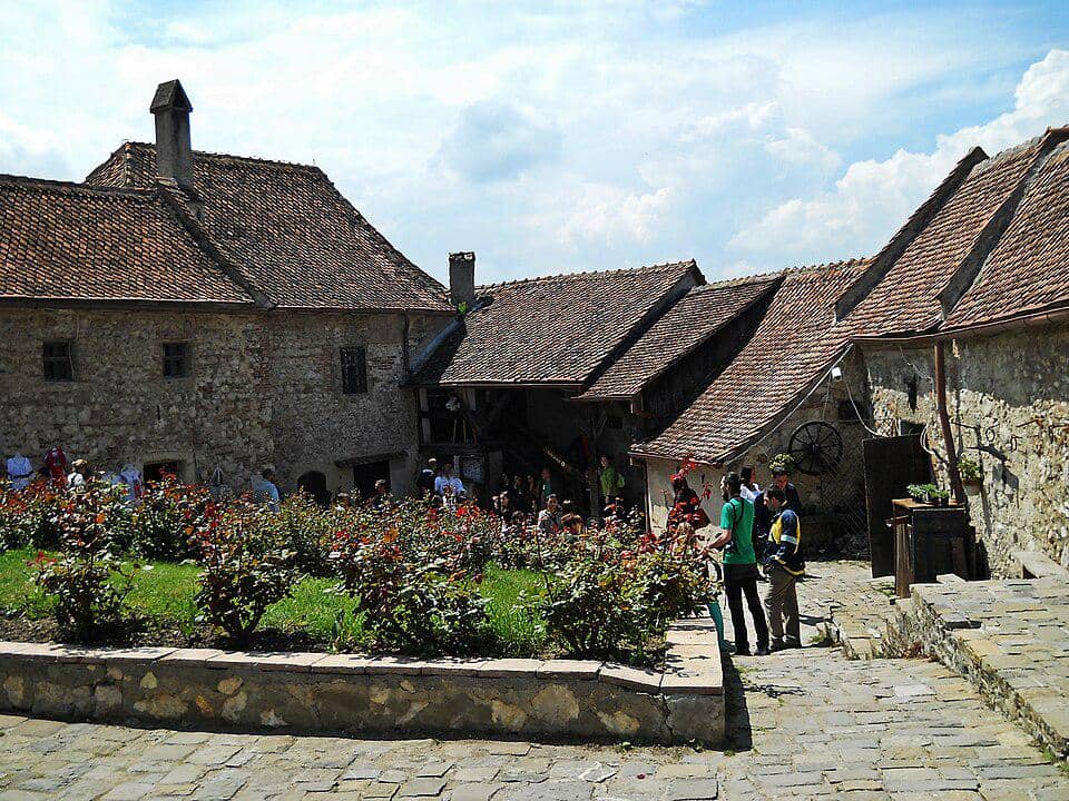 Di dalam Benteng Rasnov 