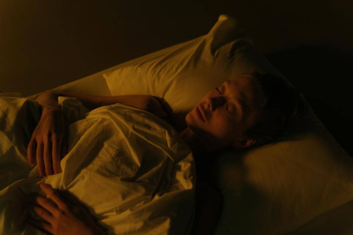 ilustrasi tidur lebih awal 