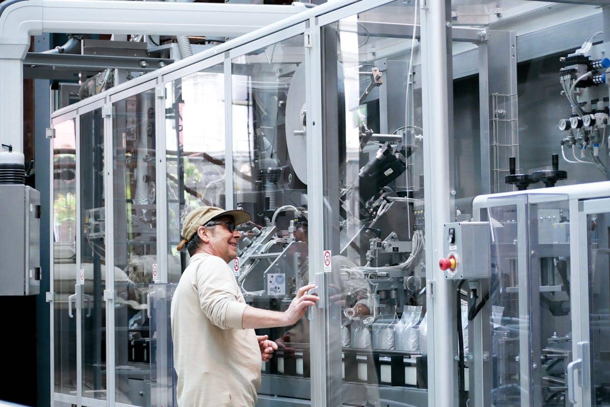 ilustrasi mechanical engineer