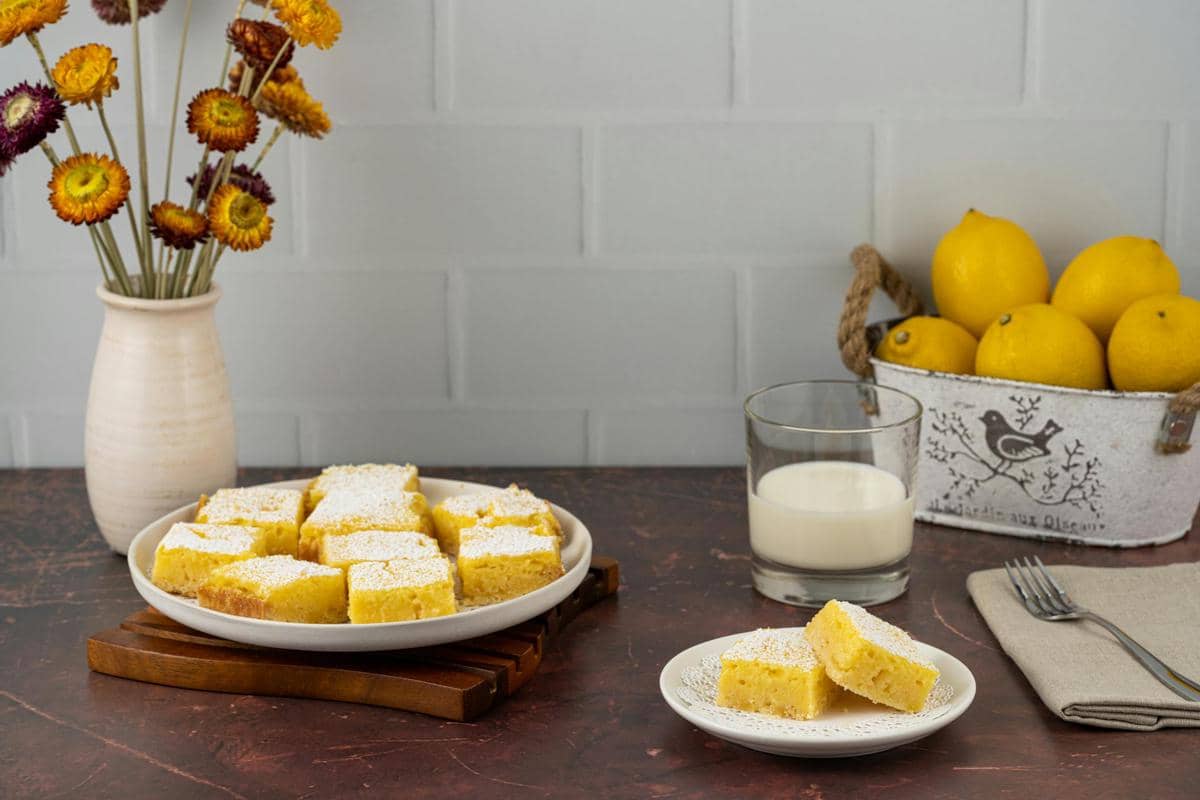 ilustrasi lemon bars
