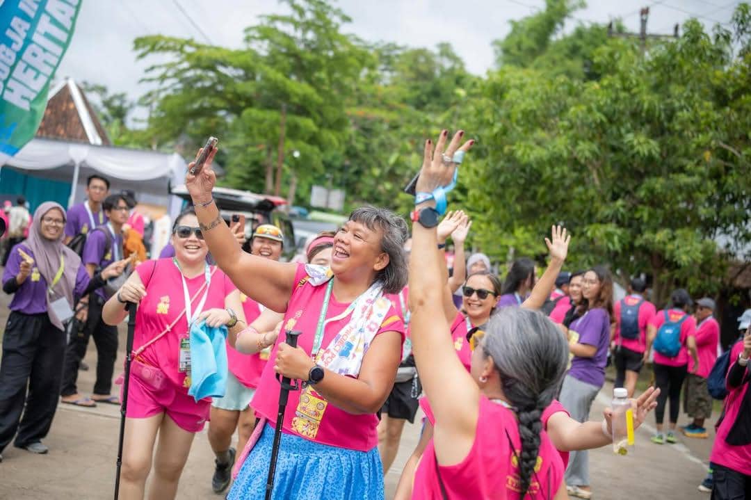 Tika Panggabean ikut Jogja international heritage walking.