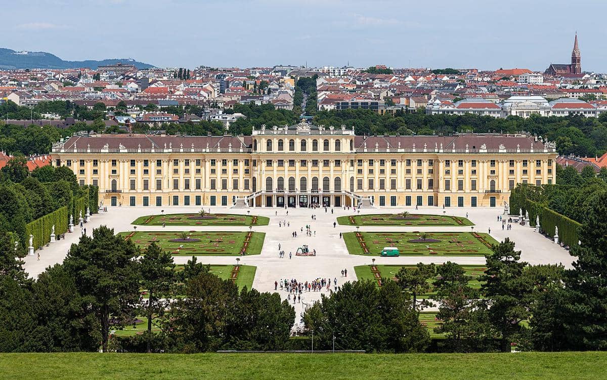 Istana Schonnbrunn