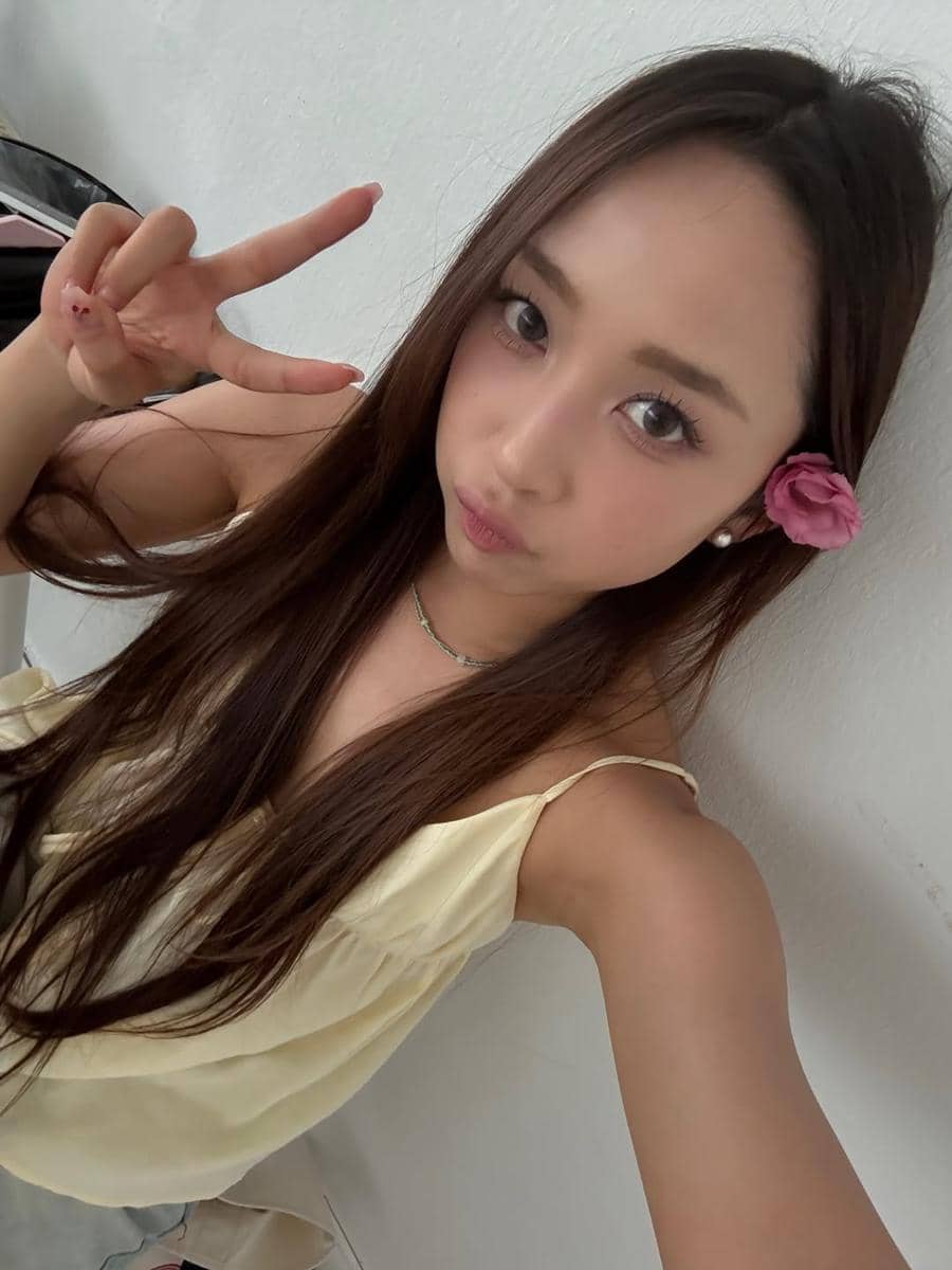 Inspirasi makeup ala Dita Karang