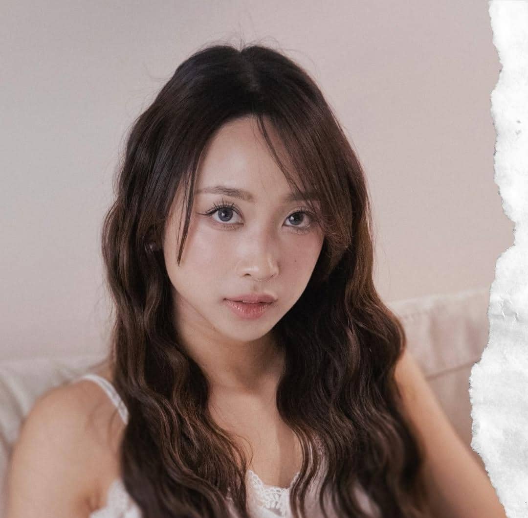 Inspirasi makeup ala Dita Karang