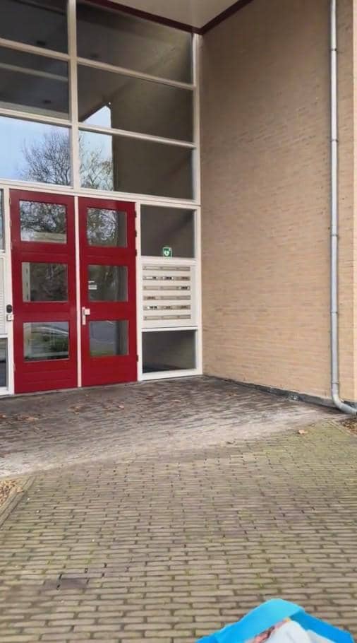 Apartemen Jennifer Coppen di Belanda