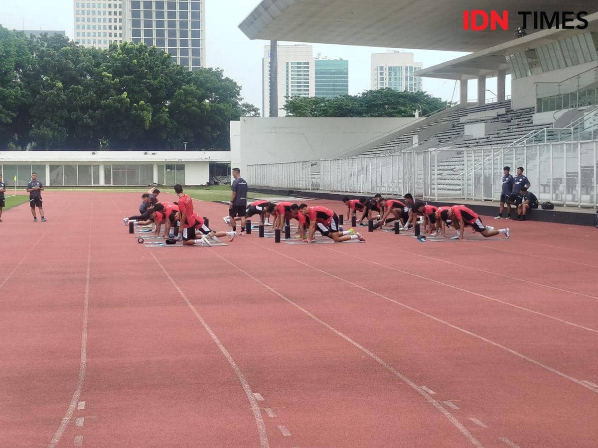 Timnas U-22 berlatih di Stadion Madya