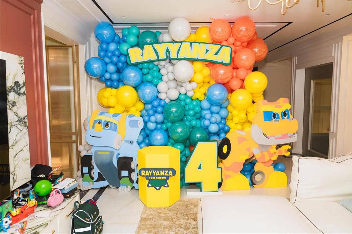 Kejutan Ulang Tahun ke-4 Rayyanza (instagram/raffinagita1717)