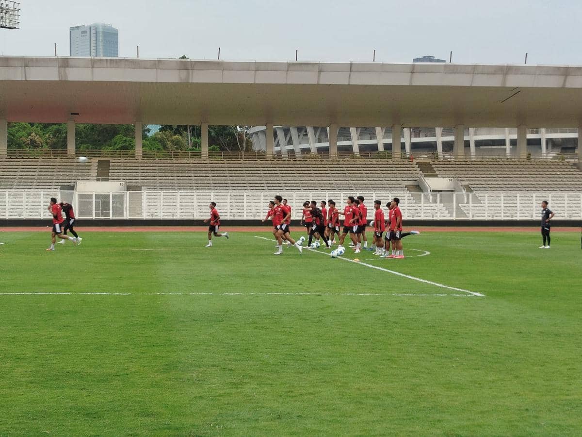 Timnas U-22 berlatih di Stadion Madya
