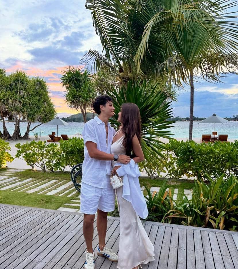 potret Olla Ramlan dan Tristan Molina liburan di NTB