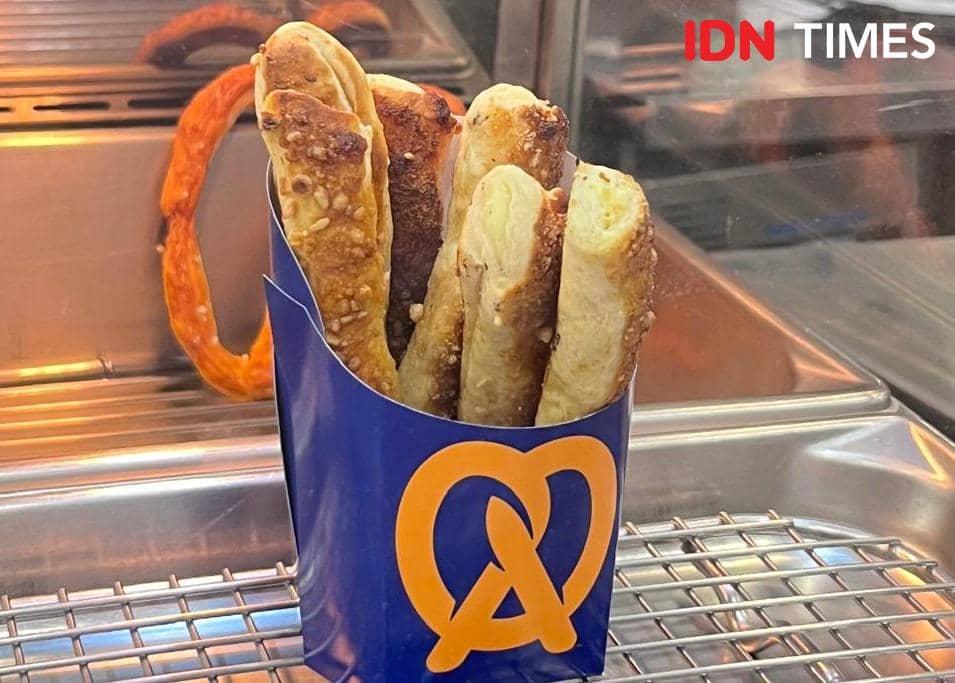 Potret Cinnamon Stick Auntie Anne's 