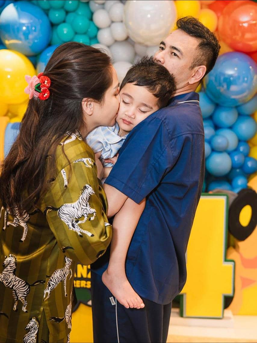 Kejutan Ulang Tahun ke-4 Rayyanza (instagram/raffinagita1717)