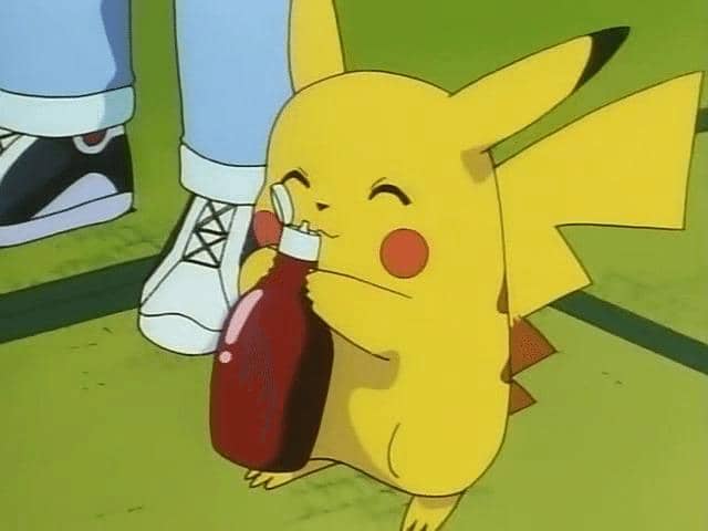 Pikachu memakan kecap