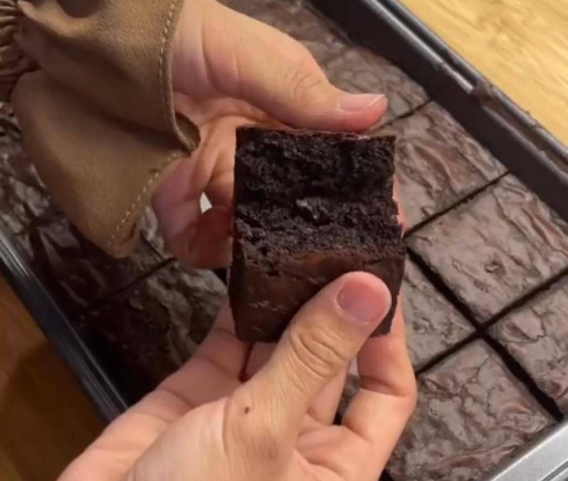 Potret fudgy brownies ala Savira Malik