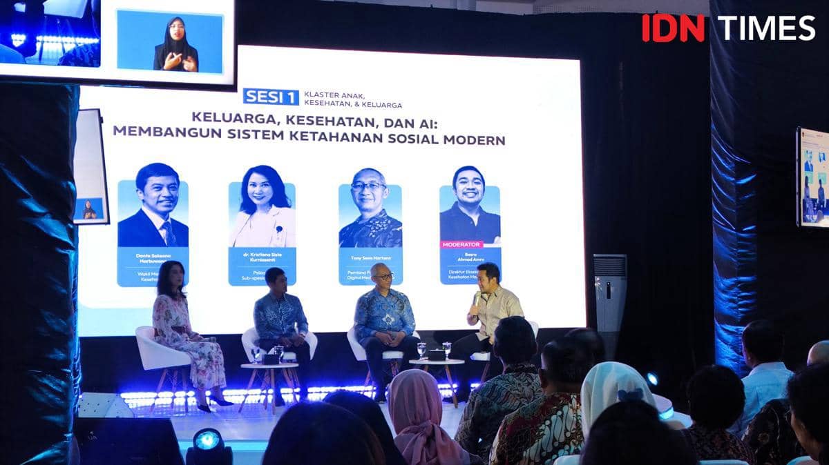 Acara diskusi bertajuk Transformasi Kebijakan Pembangunan Manusia dan Kebudayaan di Tengah Disrupsi Kecerdasan Artifisial yang diselenggarakan di Kantor Kementerian Koordinator Bidang Pembangunan Manusia dan Kebudayaan (Kemenko PMK), Jakarta Pusat, Rabu (26/11/2025) (IDN Times/Yosafat Diva Bayu Wisesa)