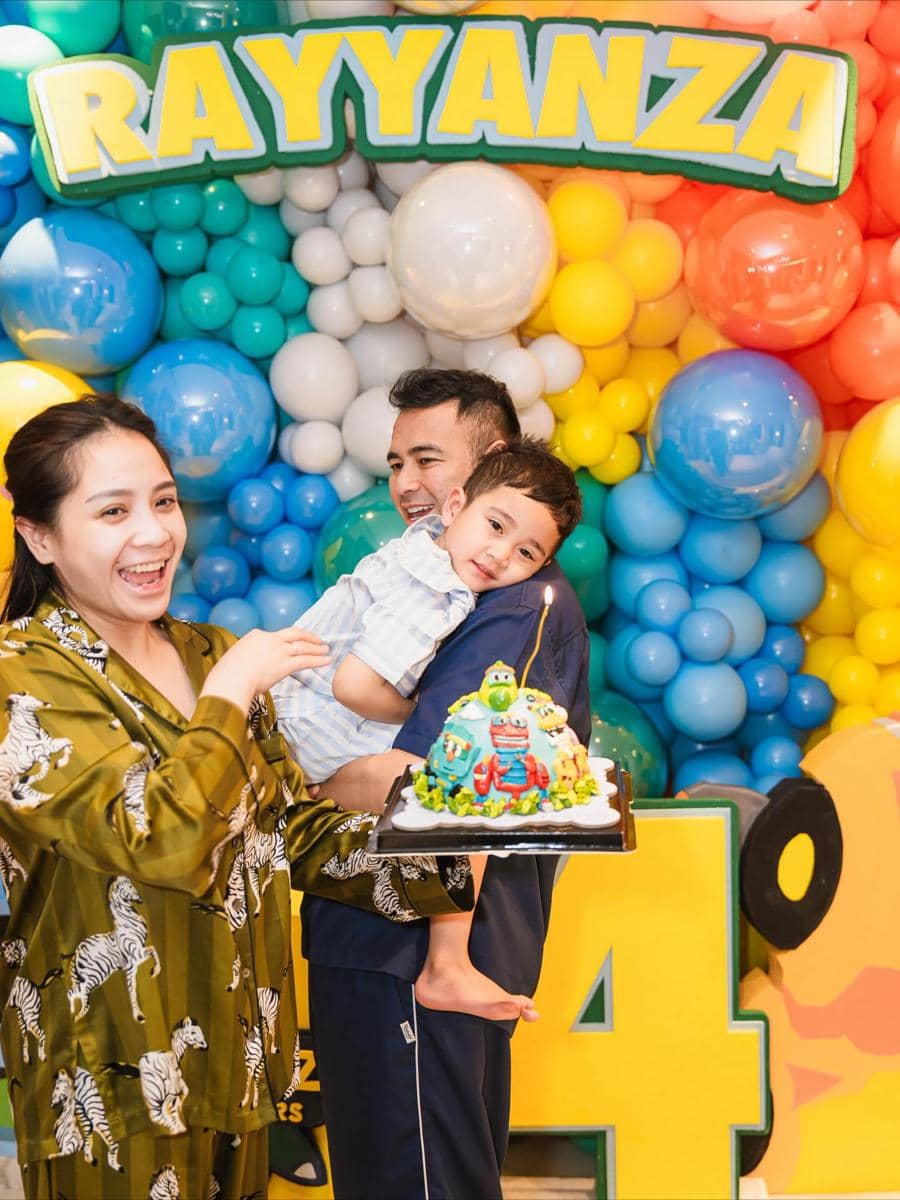 Kejutan Ulang Tahun ke-4 Rayyanza (instagram/raffinagita1717)