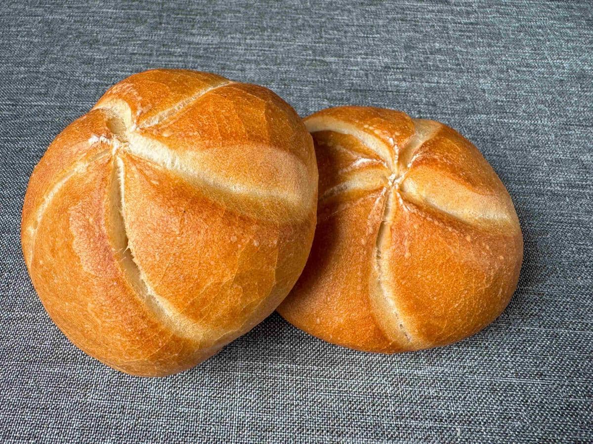 kaiser roll