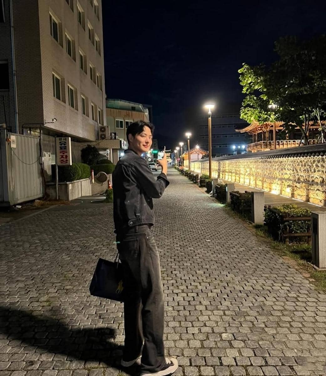 Mix and match outfit Choi Byung Chan 