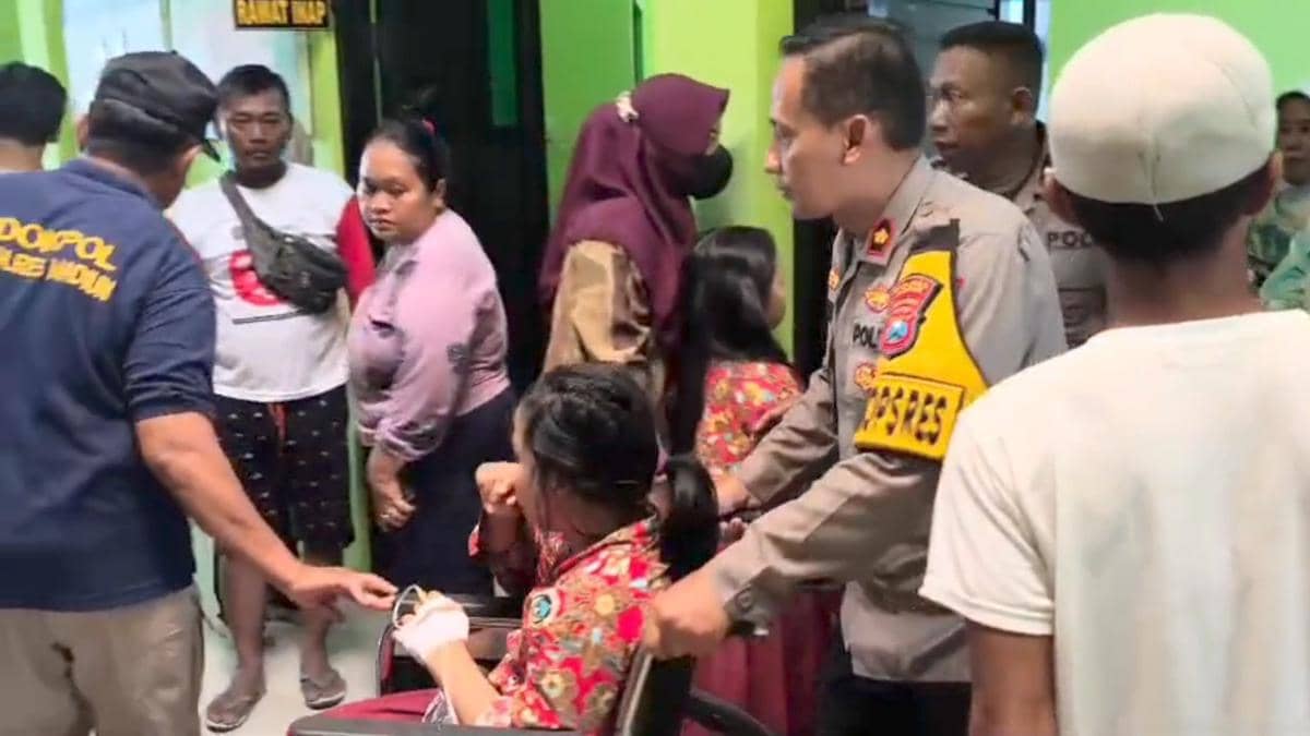 Puluhan anak di Madiun dilarikan ke dua faskes usai santab menu MBG. IDN Times/Riyanto.