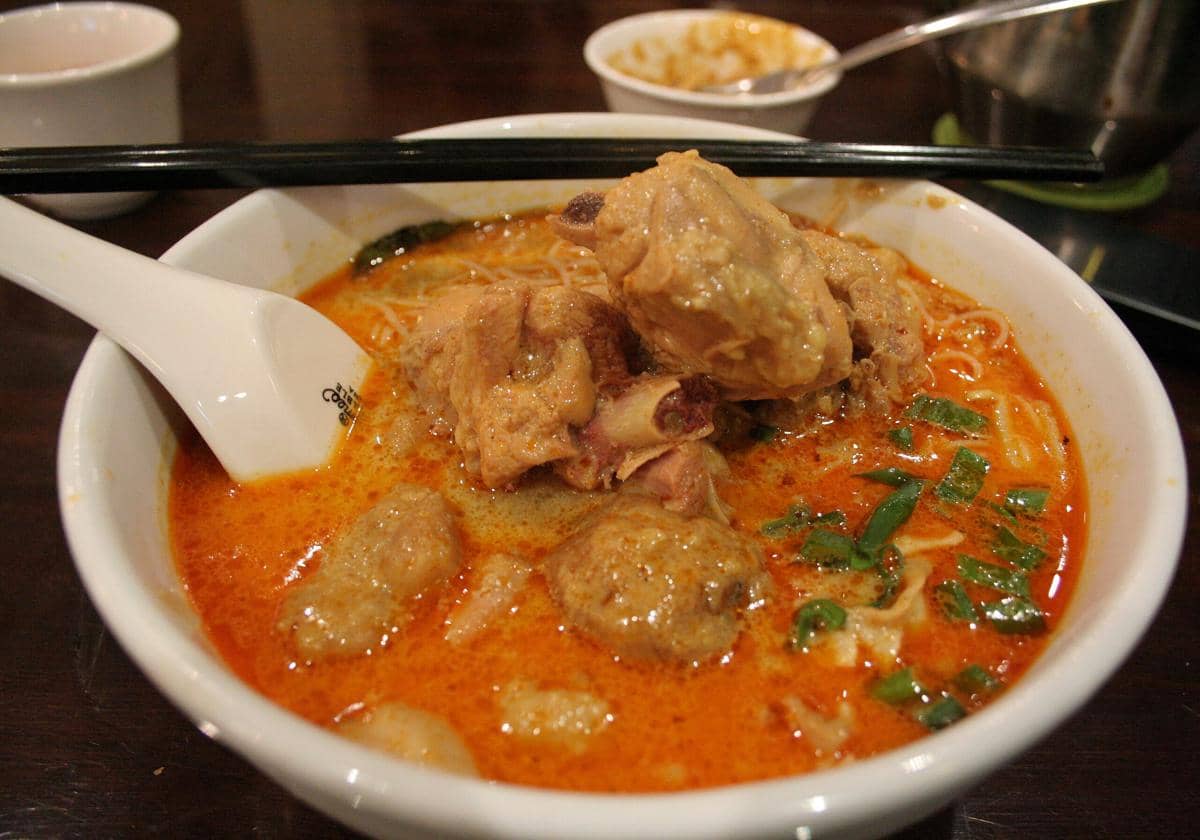 ilustrasi kari ayam ala Malaysia 