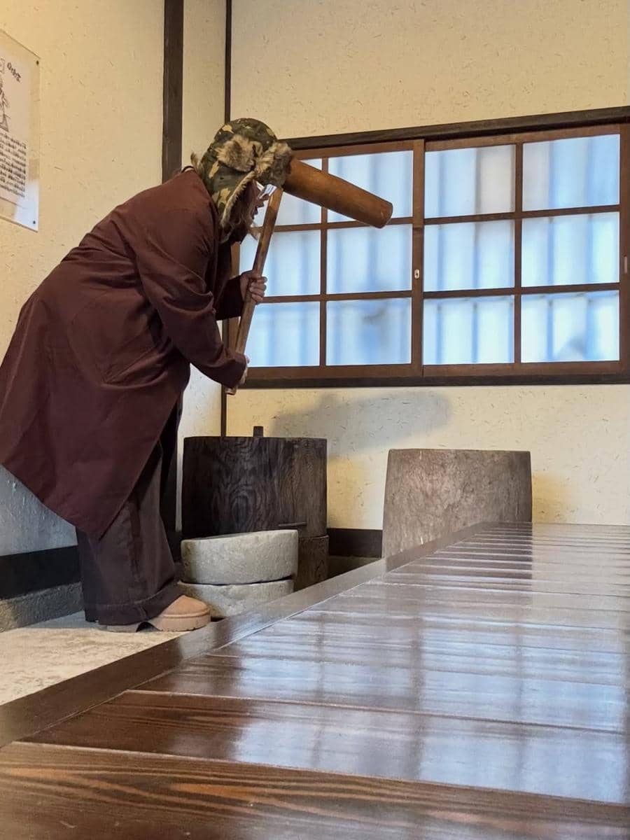 Okky Lukman ke museum Saiko Iyashi no Sato Nemba