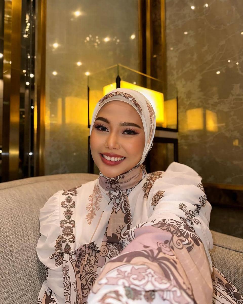 Inspirasi makeup ala Dara Arafah