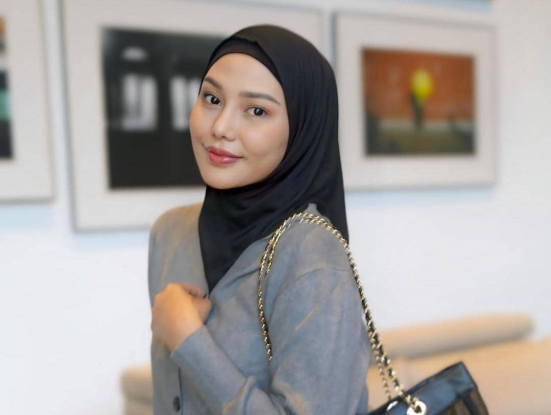 Inspirasi makeup ala Dara Arafah