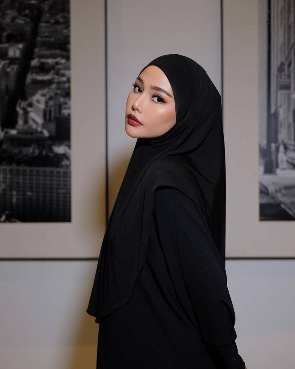 Inspirasi makeup ala Dara Arafah