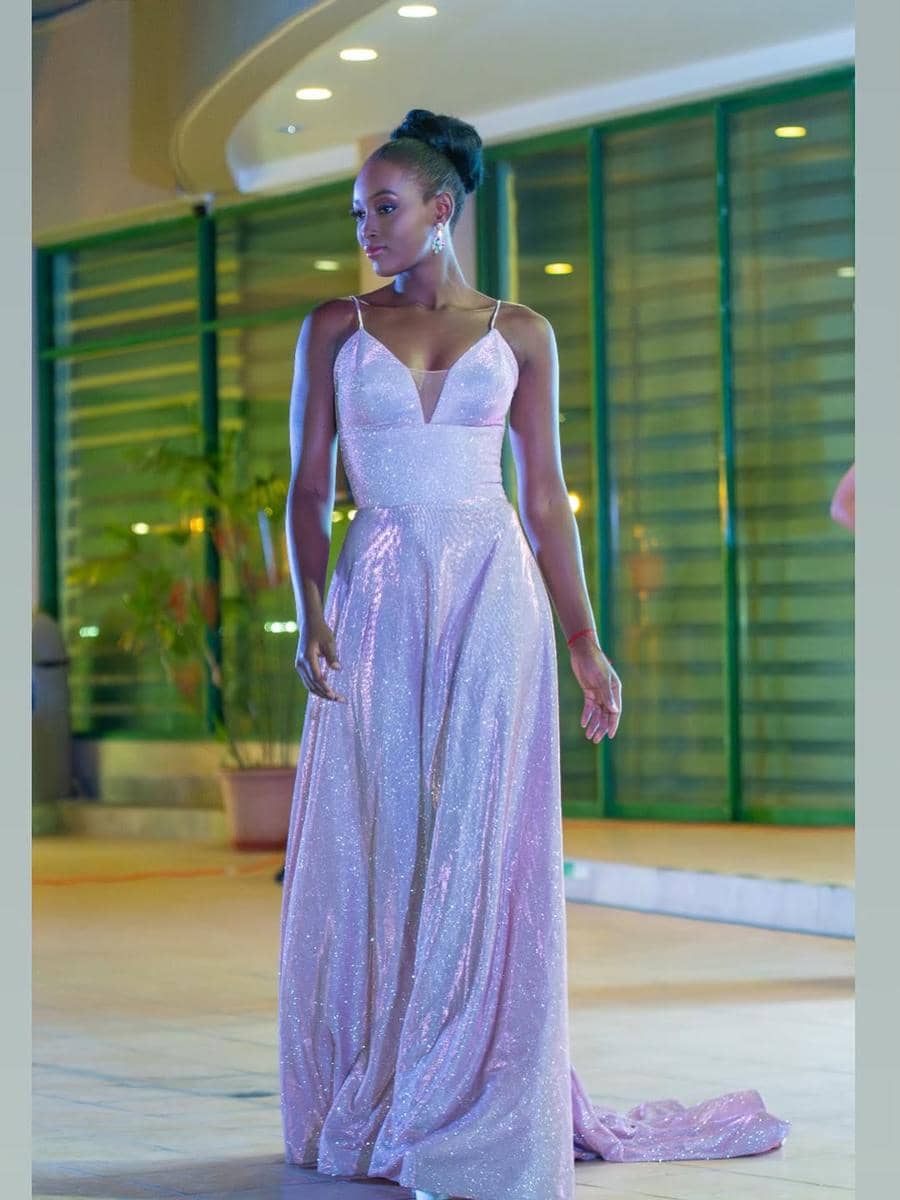 potret Alexandra Mina, Miss Cosmo Ekuador 2025