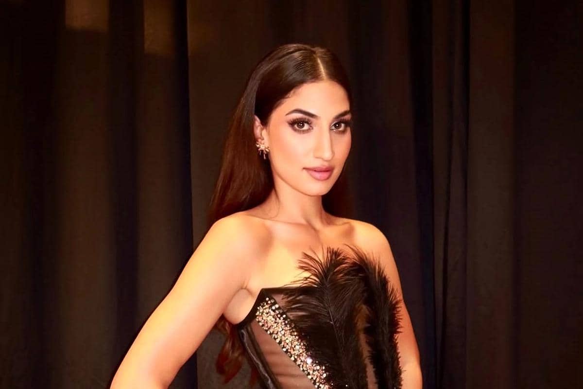 potret Samantha Slewa, Miss Cosmo Kanada 2025