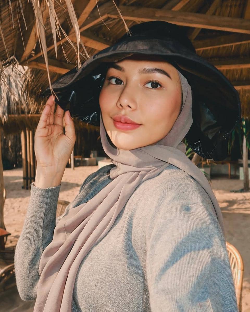 Inspirasi makeup ala Dara Arafah