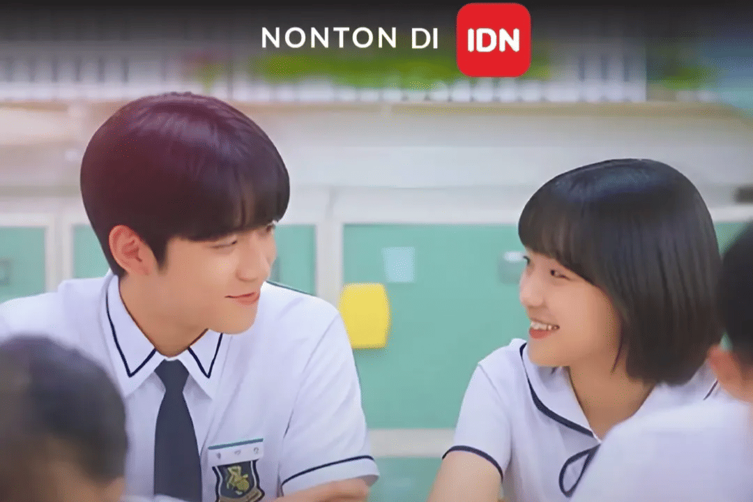 poster Dalam Pelukan Waktu