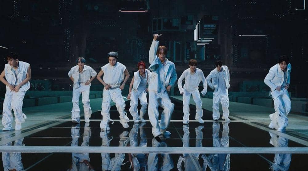 cuplikan MV "Fact Check" milik NCT 127