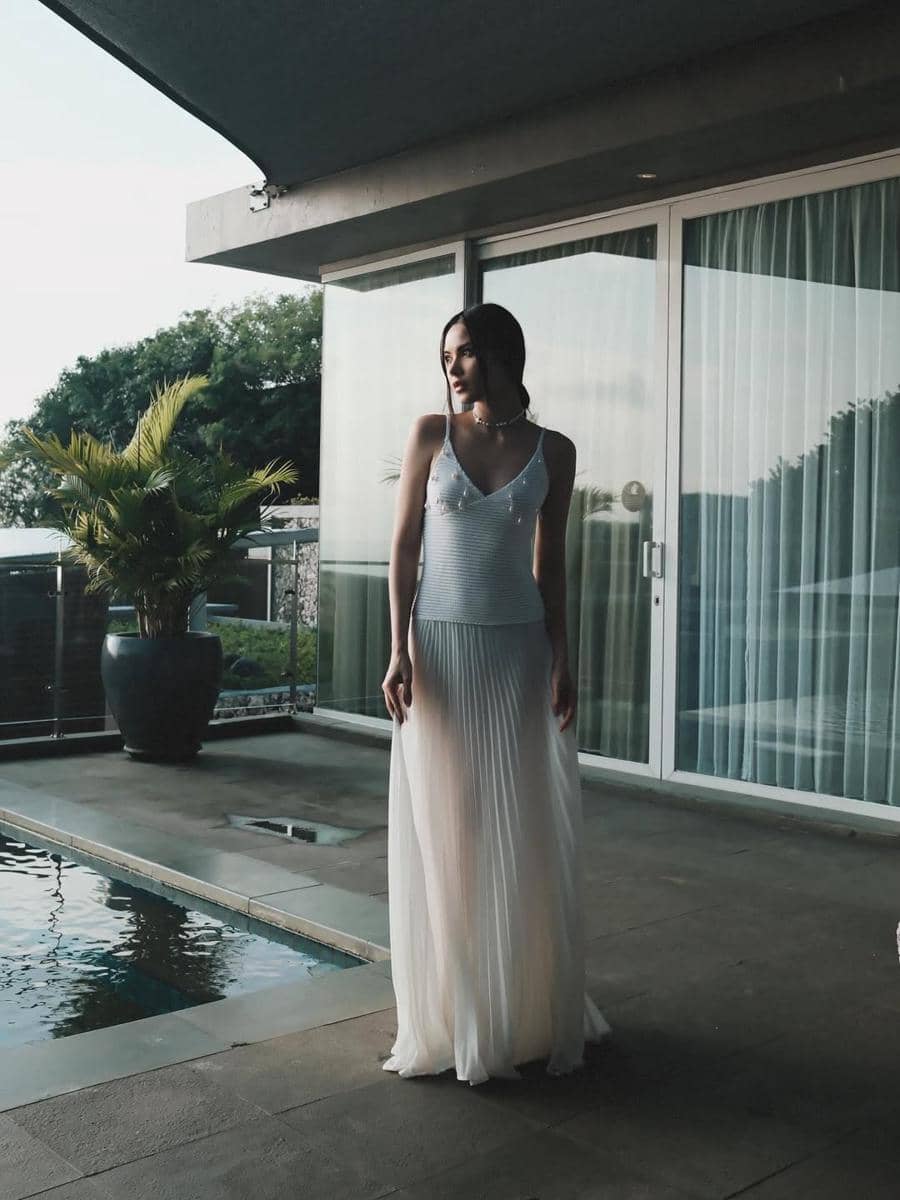 inspirasi summer dress ala Alyssa Daguise 