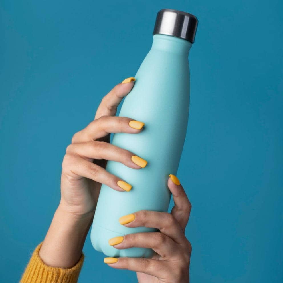 ilustrasi tumbler (freepik.com/freepik)