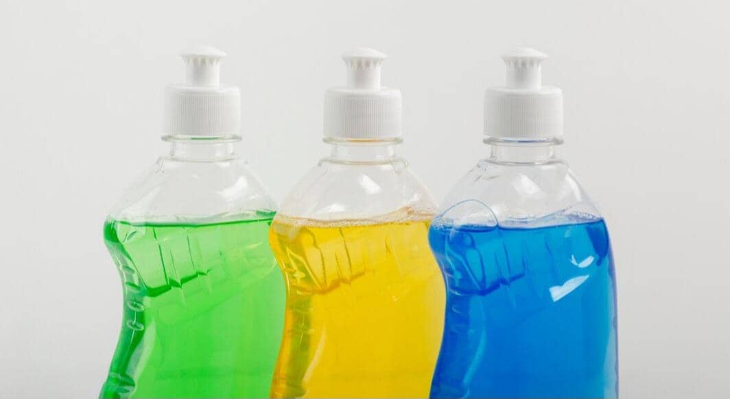 ilustrasi sabun untuk mencuci tumbler (freepik.com/freepik)