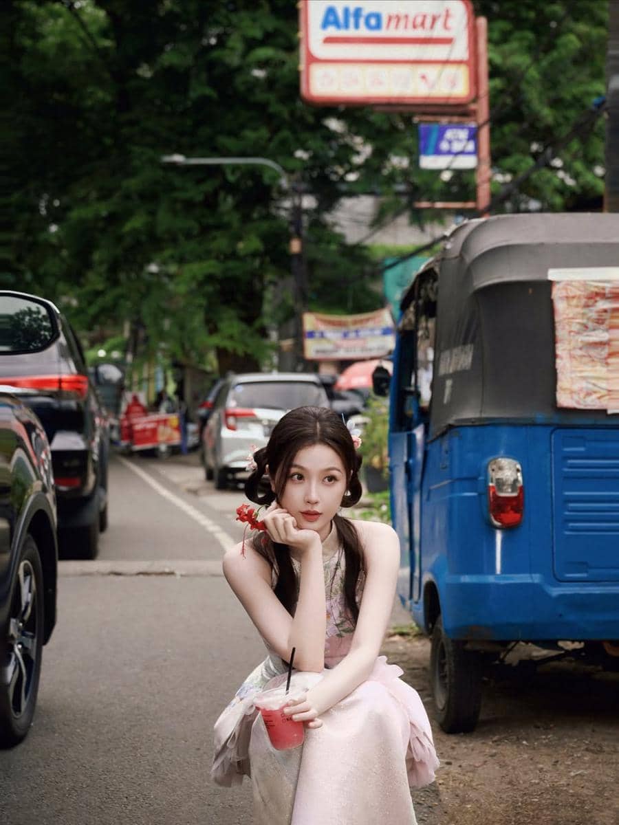 gaya pemotretan Esther Yu di Jakarta