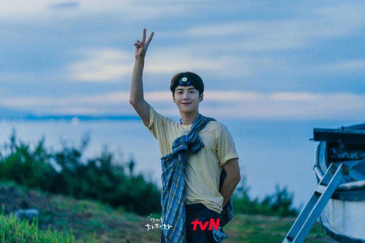 Cuplikan adegan Hometown Cha-Cha-Cha