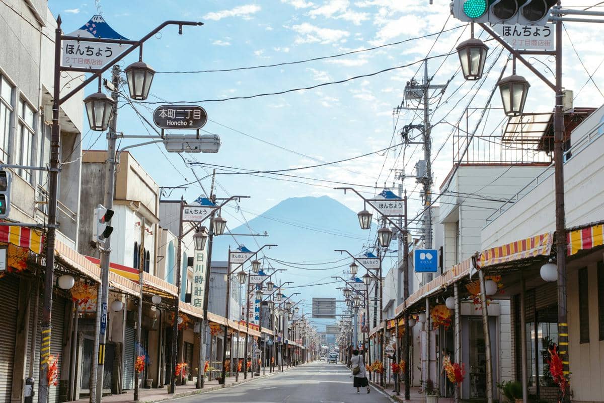 ilustarsi Honcho Street