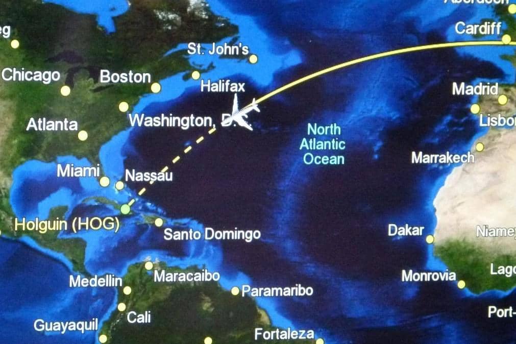 ilustrasi jalur pesawat tidak lurus