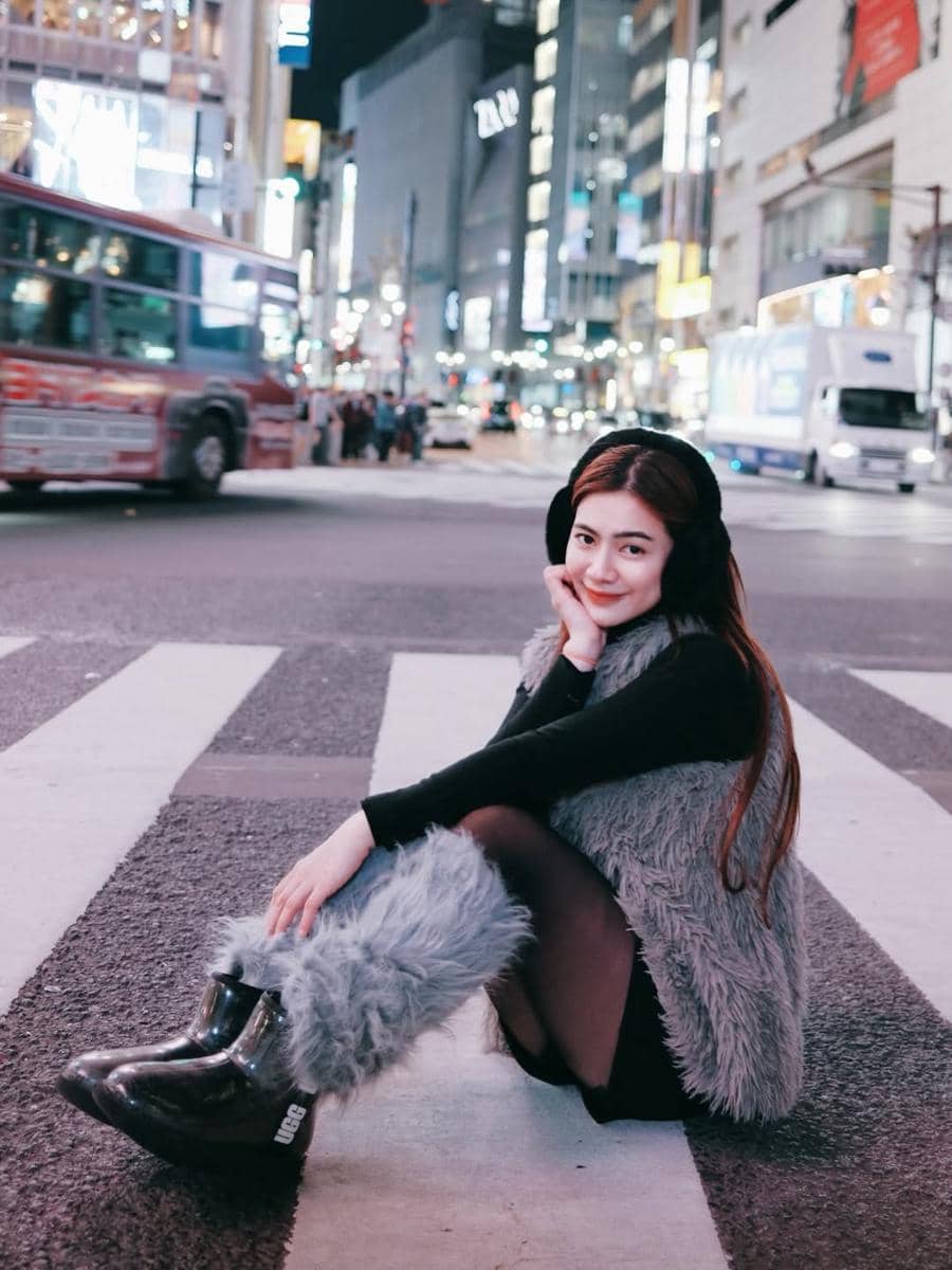 Felicya Angelista pemotretan di Shibuya Crossing
