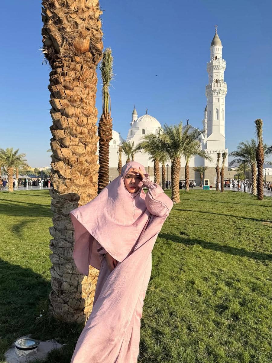 Sohwa Halilintar saat di Madinah