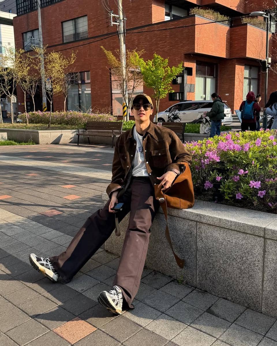 inspirasi outfit Tay Tawan