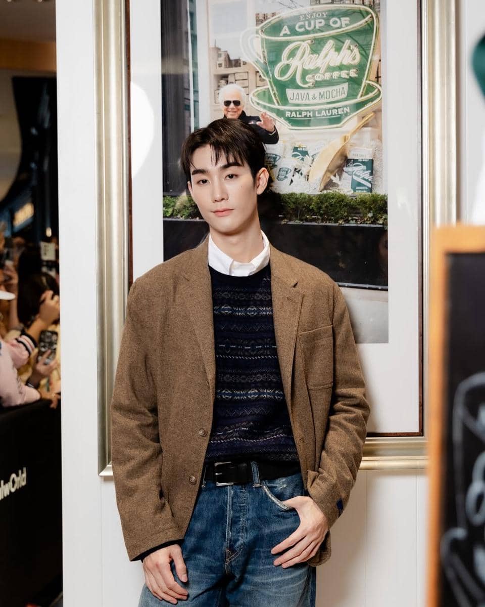 Inspirasi outfit Force Jiratchapong