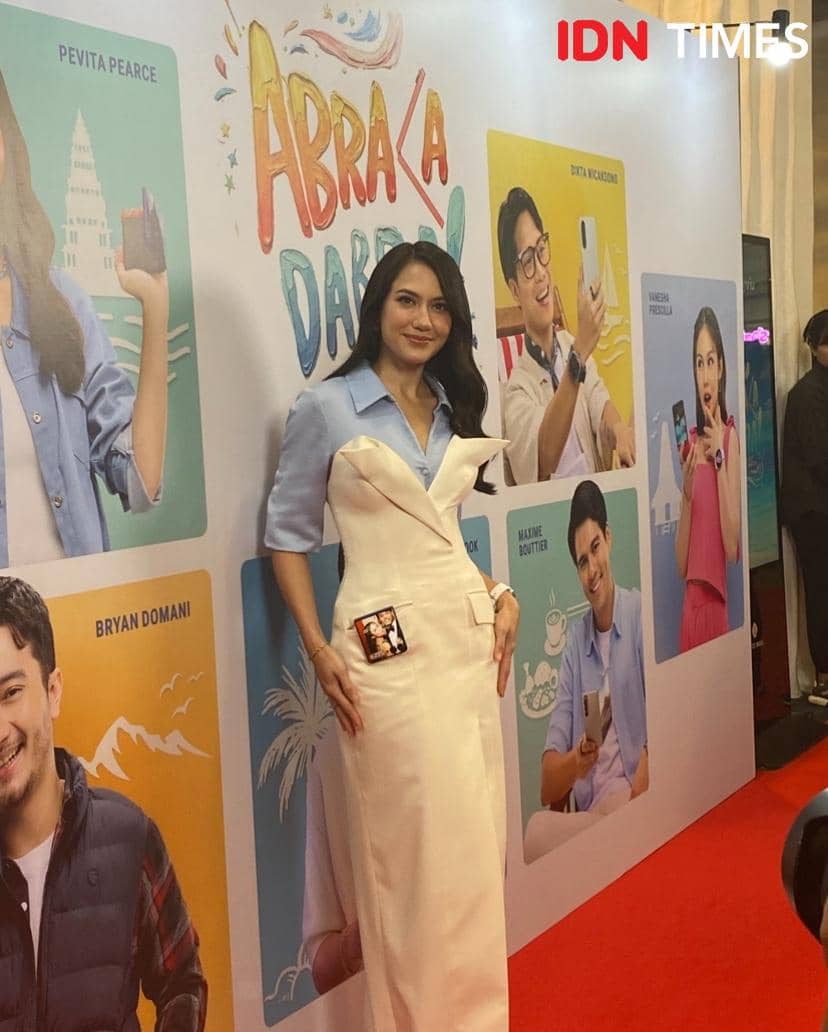 potret artis di red carpet ABRACADABRA, Jakarta, Jumat (28/11/2025)