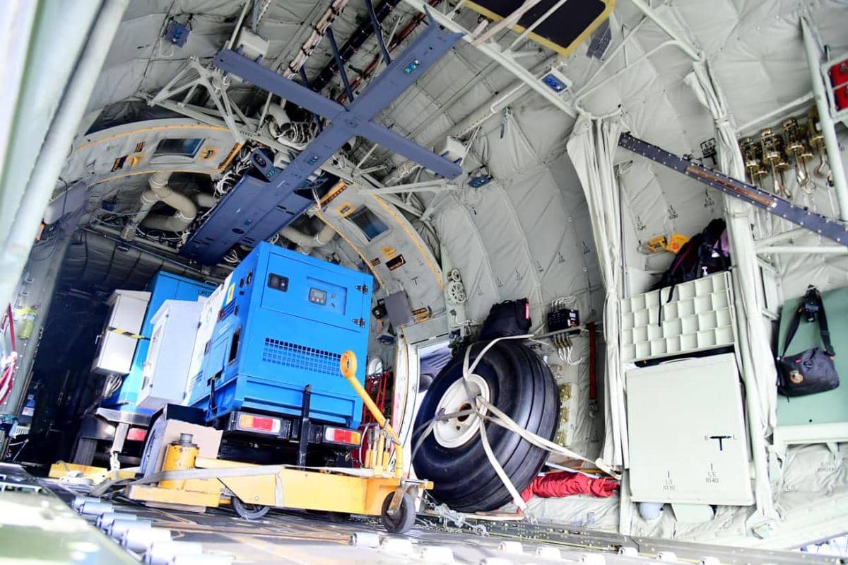 Pemerintah menyalurkan logistik penanggulangan bencana menuju tiga provinsi terdampak, yakni Aceh, Sumatra Utara, serta Sumatra Barat (dok. Sekretariat Presiden)