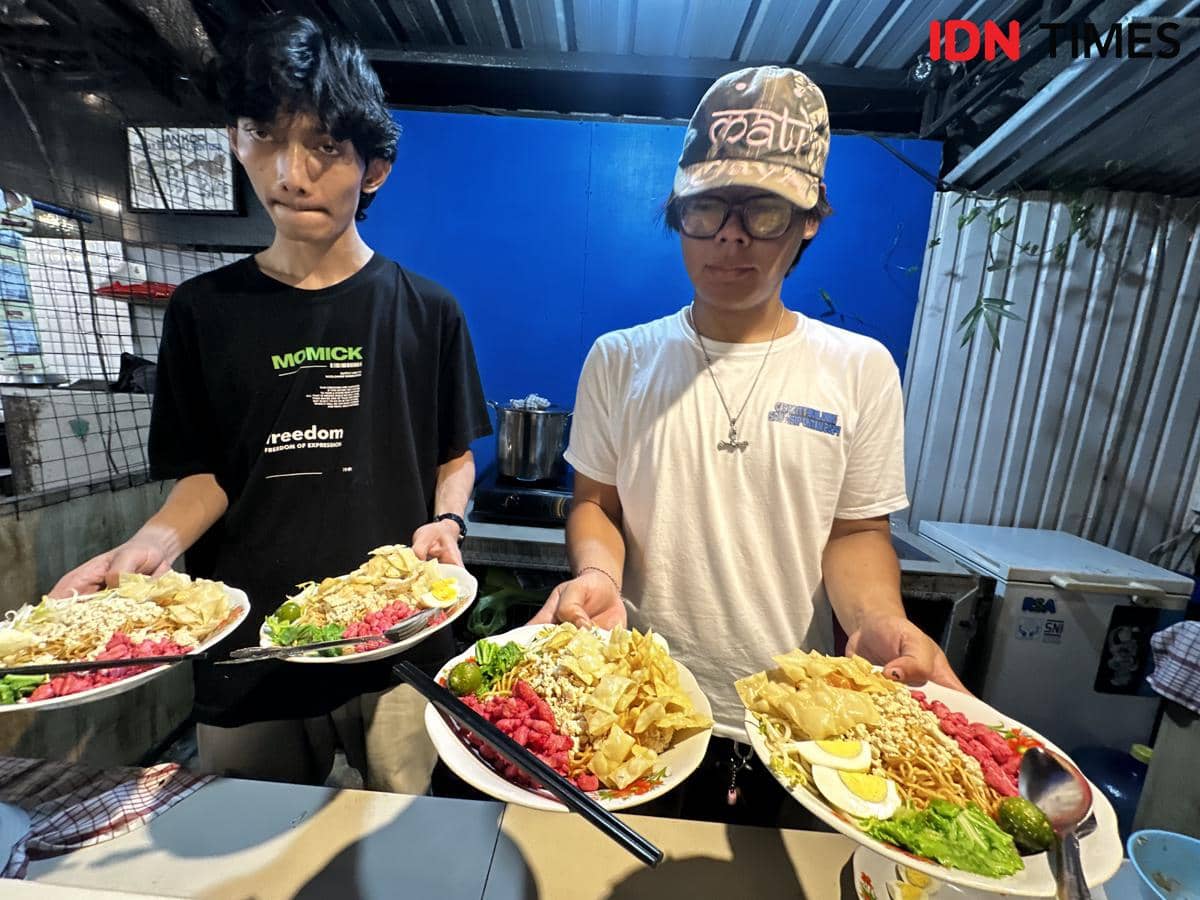 Kedai Sepiring Mie 77.